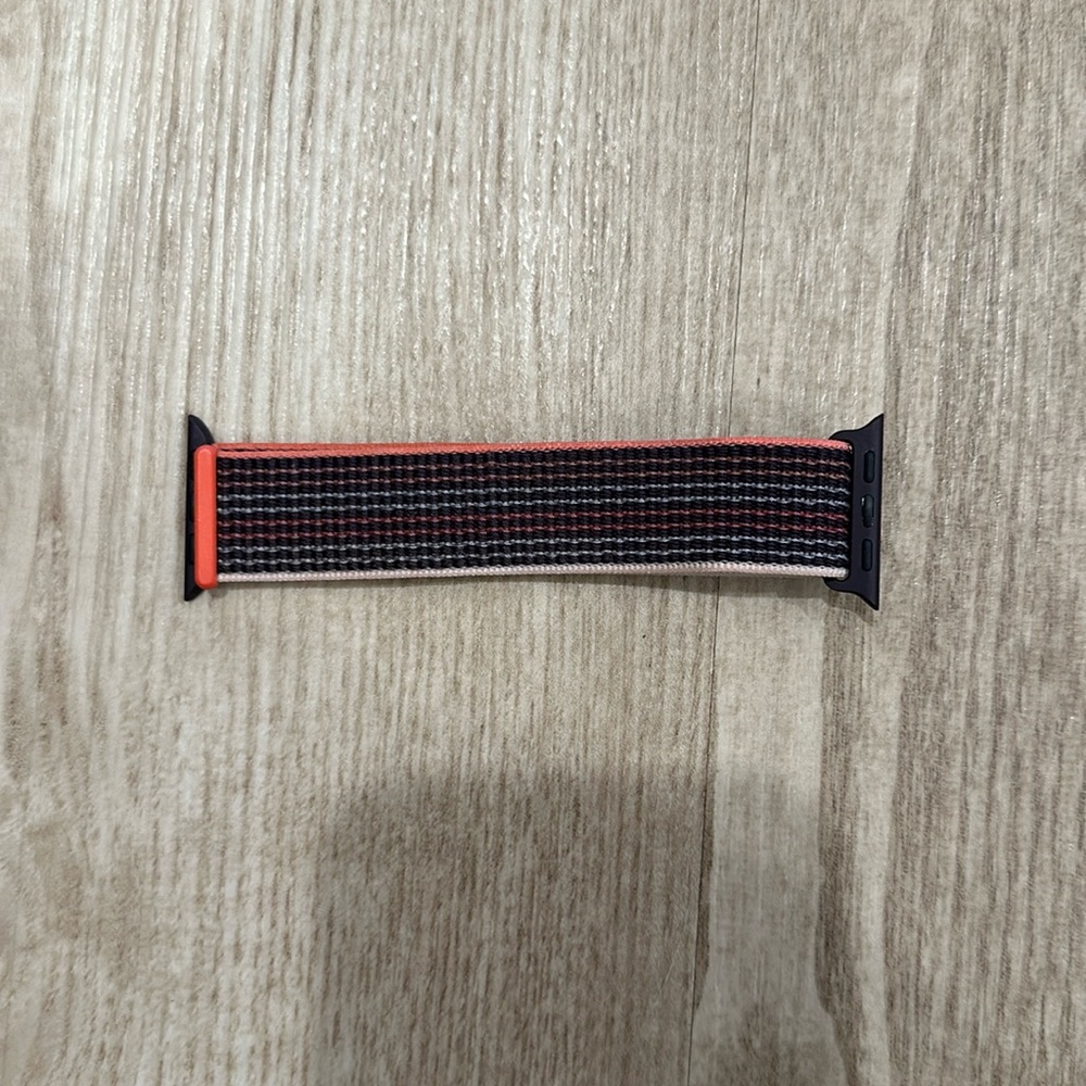 ❤️ 40MM Apple Watch Sport Loop Band in Elderberry 💜